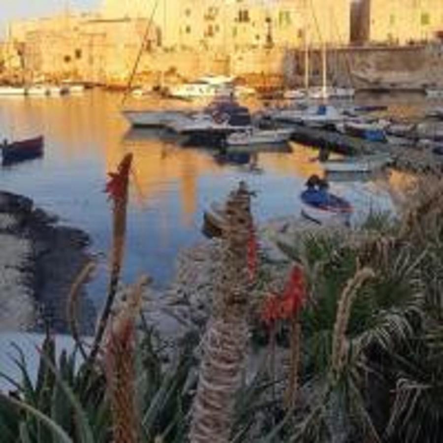 Porto di mare b&b Giovinazzo Esterno foto
